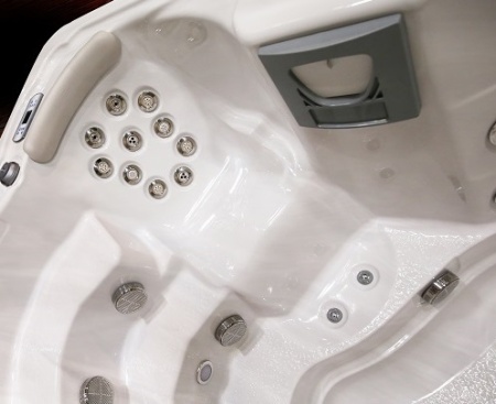 Плавательный спа-бассейн Jacuzzi J-16 PowerPro Плавательный спа-бассейн Jacuzzi J-16 PowerPro