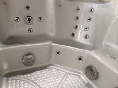 Гидромассажный бассейн Sunrans SR808 Гидромассажный бассейн Sunrans SR808